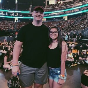 Meet your Posher, Ebonny